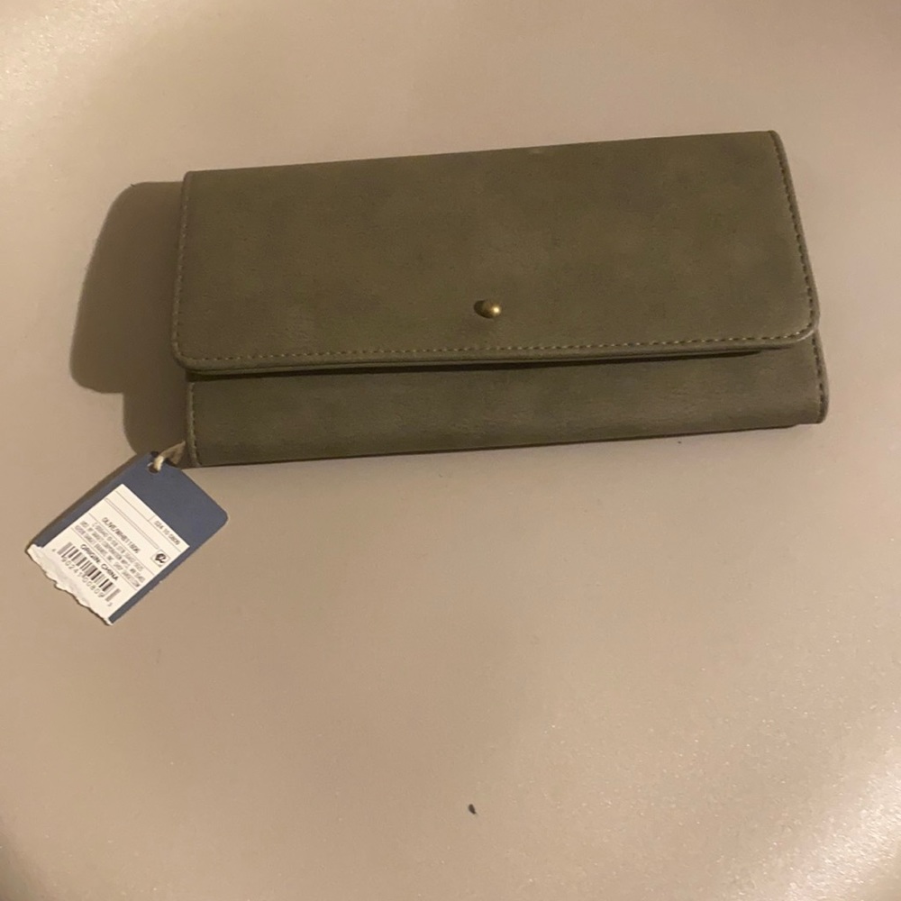 Target Universal Thread Wallet